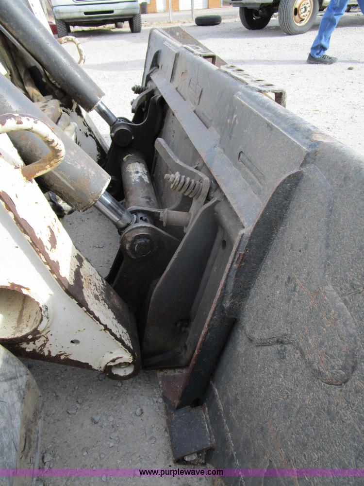 image for item D2272 2003 Bobcat T250 skid steer