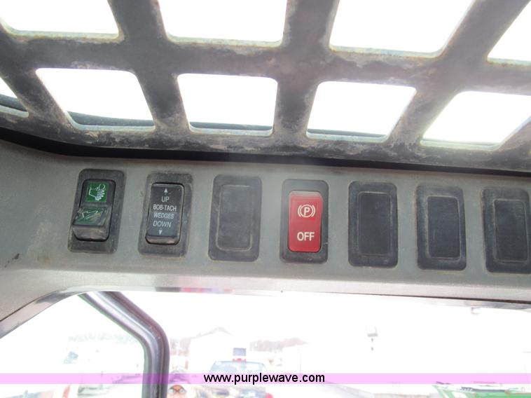 image for item D2272 2003 Bobcat T250 skid steer