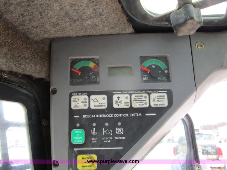 image for item D2272 2003 Bobcat T250 skid steer