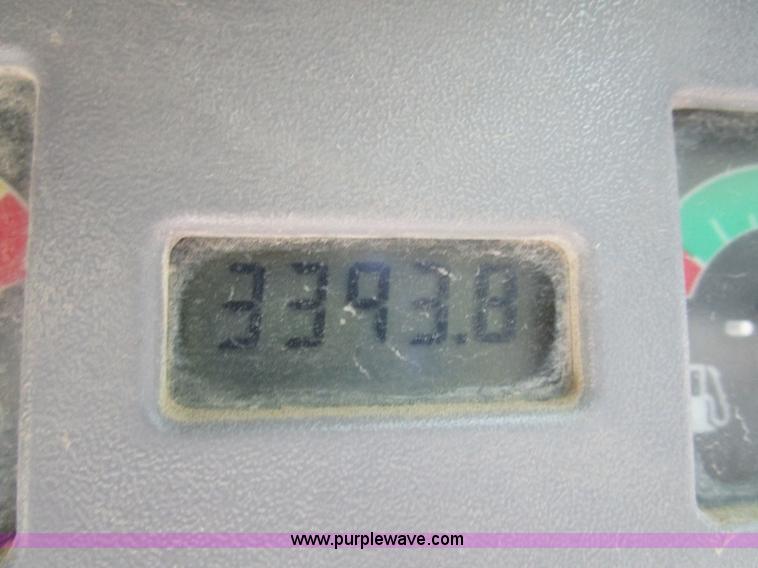 image for item D2272 2003 Bobcat T250 skid steer