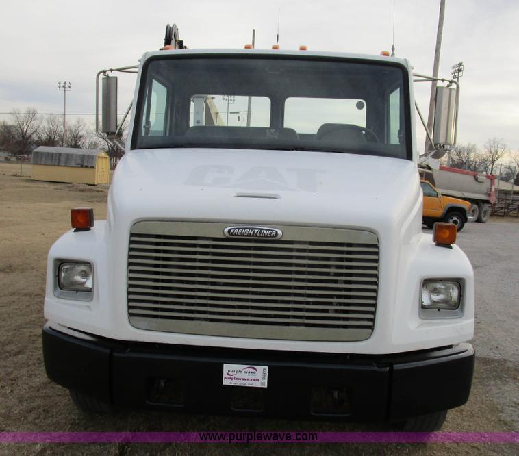 image for item D2273 1998 Freightliner FL60 service truck