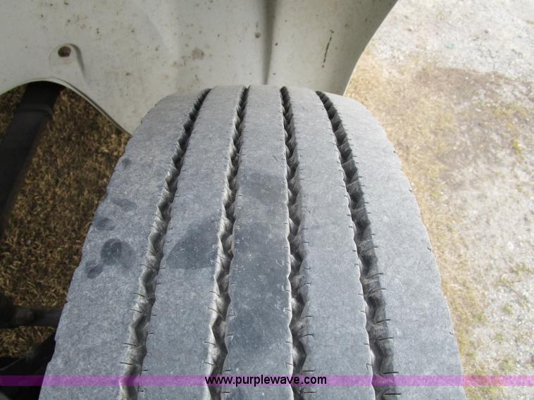 image for item D2273 1998 Freightliner FL60 service truck