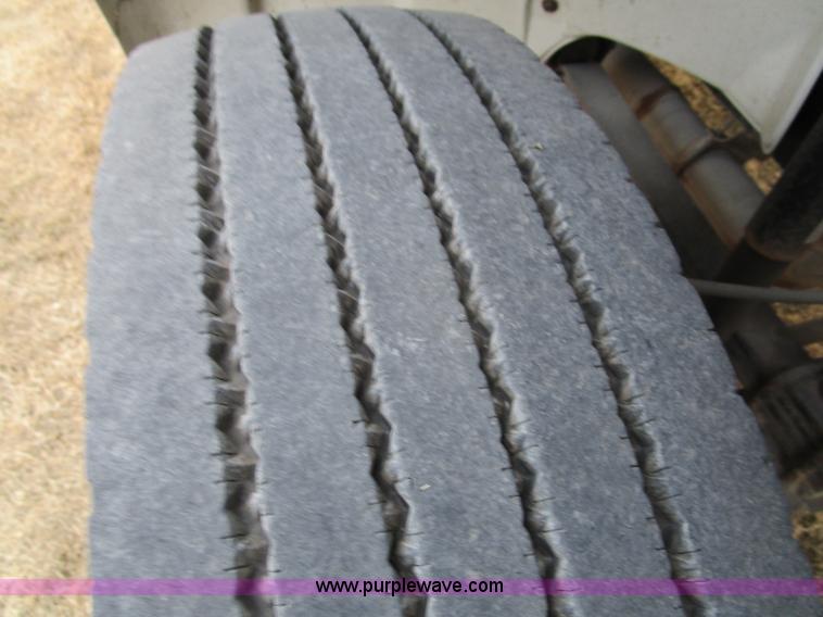 image for item D2273 1998 Freightliner FL60 service truck