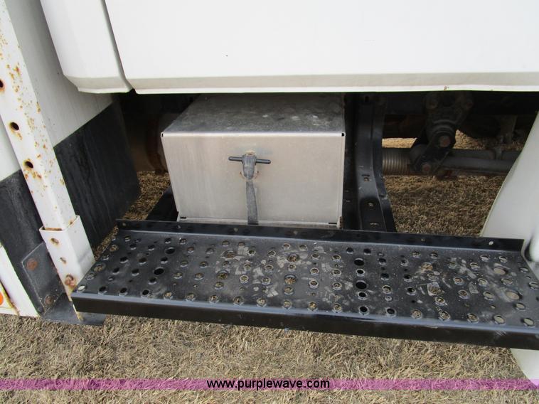 image for item D2273 1998 Freightliner FL60 service truck