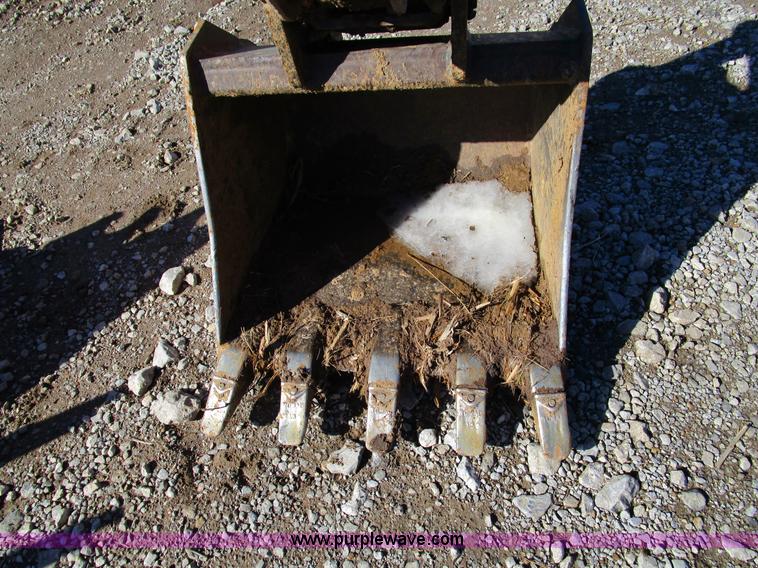 image for item D2277 2002 Kubota KX91-3 mini excavator