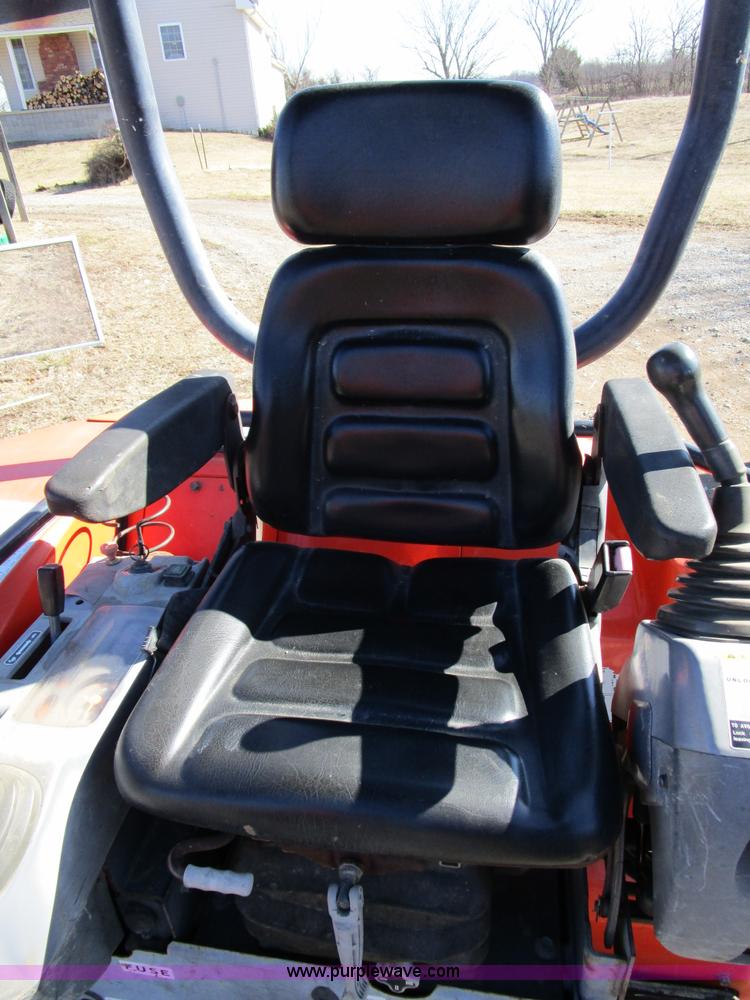 image for item D2277 2002 Kubota KX91-3 mini excavator