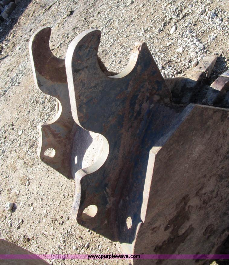 image for item D2277 2002 Kubota KX91-3 mini excavator