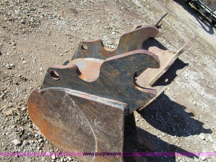 image for item D2277 2002 Kubota KX91-3 mini excavator