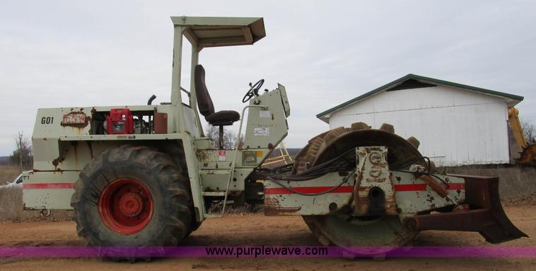 image for item D2281 Rex SP848PD vibrating pad foot roller