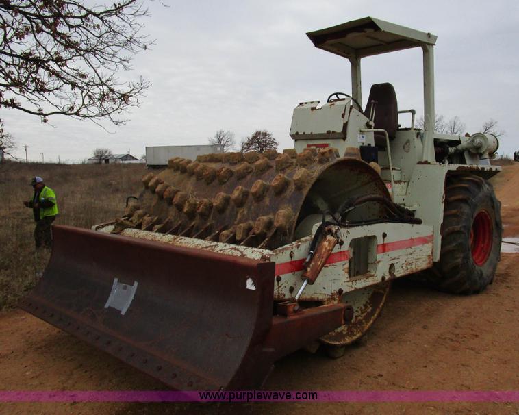 image for item D2281 Rex SP848PD vibrating pad foot roller