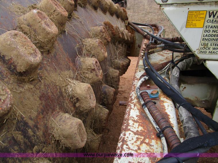 image for item D2281 Rex SP848PD vibrating pad foot roller