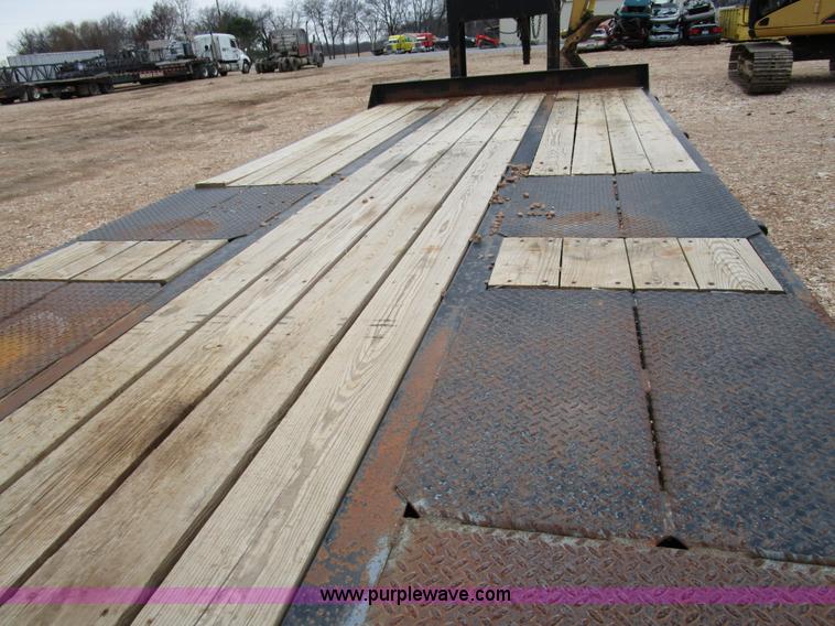 image for item D2284 2008 Interstate G20DT trailer