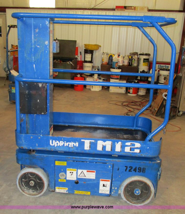image for item D2288 2007 Up Right TM12 scissor lift