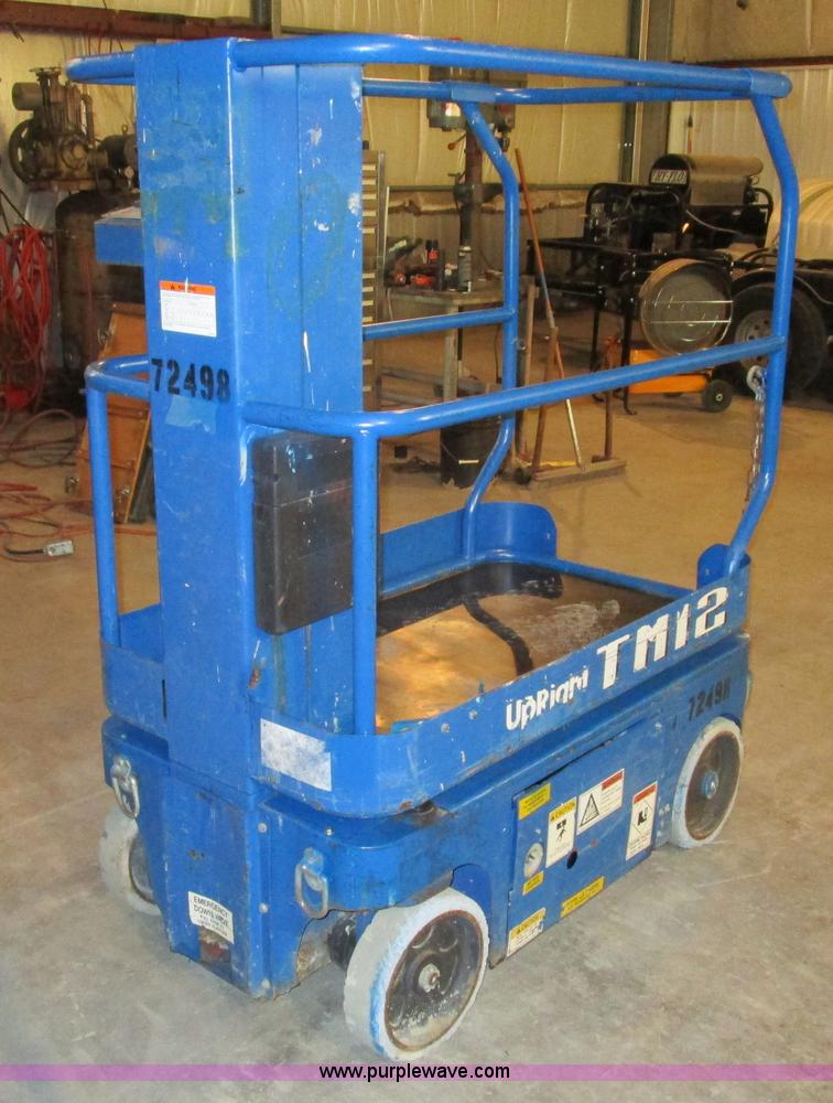 image for item D2288 2007 Up Right TM12 scissor lift