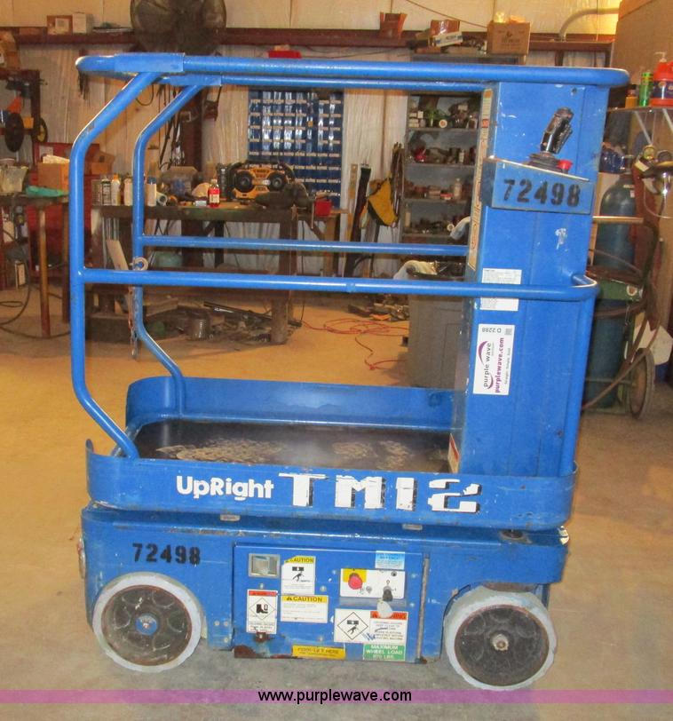 image for item D2288 2007 Up Right TM12 scissor lift