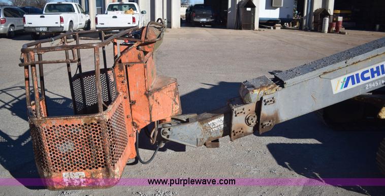 image for item E6090 Aichi ISR403 boom lift