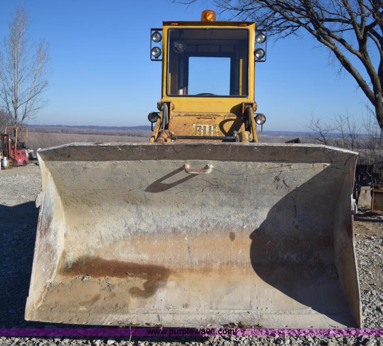 image for item E6097 BLH wheel loader
