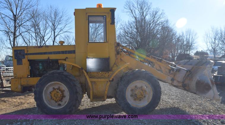 image for item E6097 BLH wheel loader