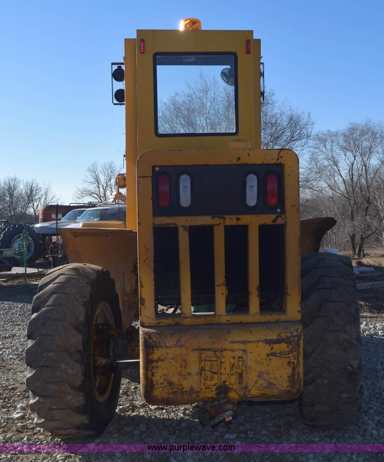 image for item E6097 BLH wheel loader