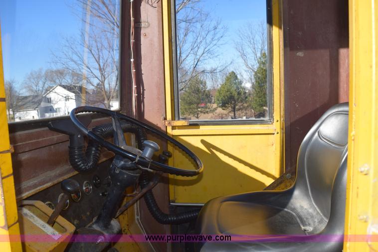 image for item E6097 BLH wheel loader