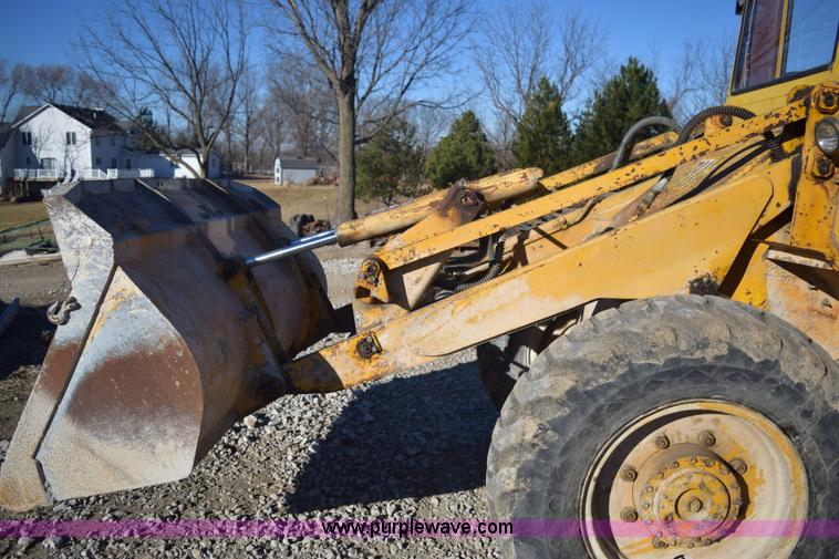 image for item E6097 BLH wheel loader