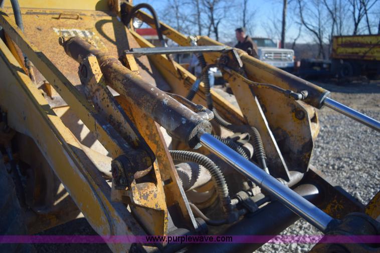 image for item E6097 BLH wheel loader