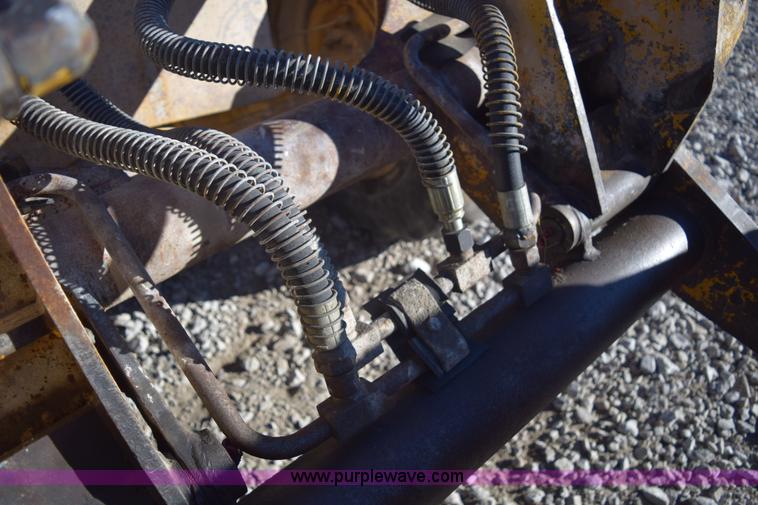 image for item E6097 BLH wheel loader