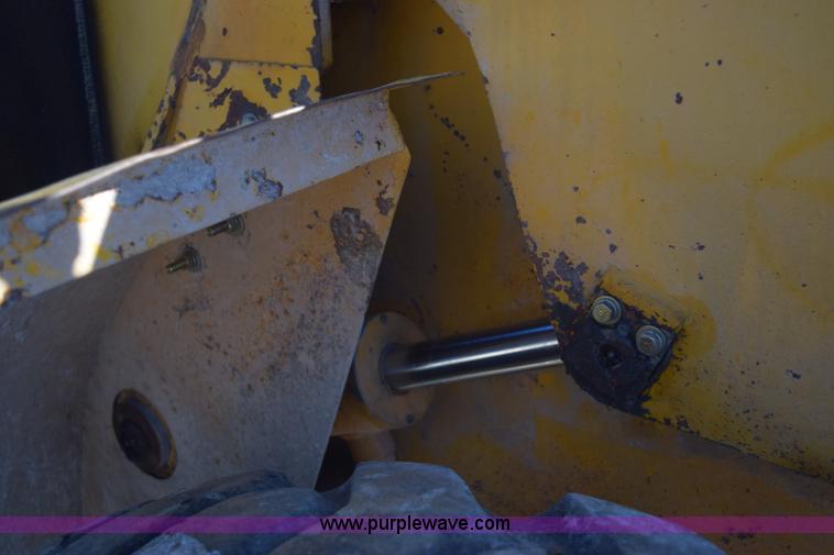 image for item E6097 BLH wheel loader