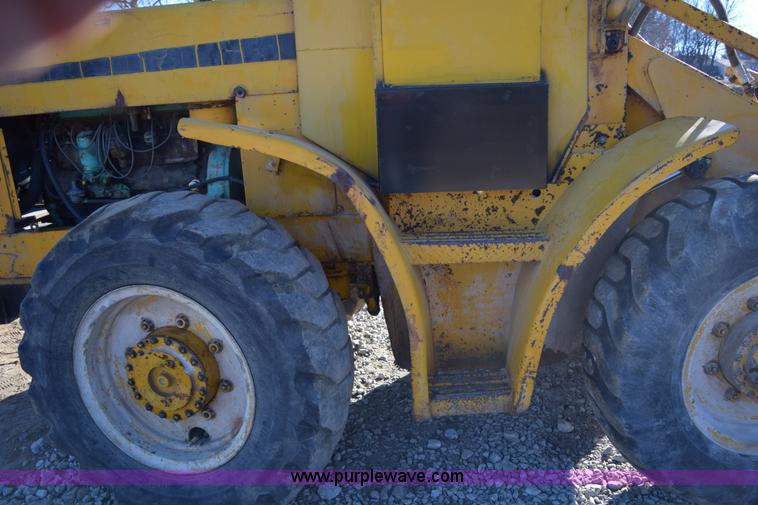 image for item E6097 BLH wheel loader