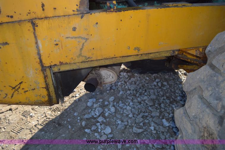 image for item E6097 BLH wheel loader