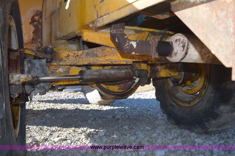 image for item E6097 BLH wheel loader