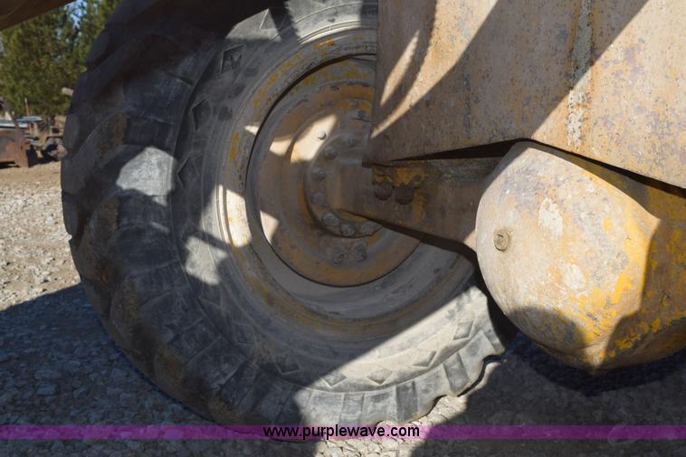 image for item E6097 BLH wheel loader