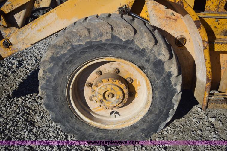 image for item E6097 BLH wheel loader