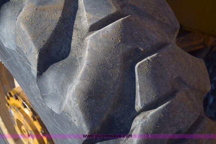 image for item E6097 BLH wheel loader