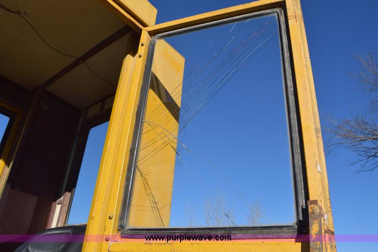 image for item E6097 BLH wheel loader