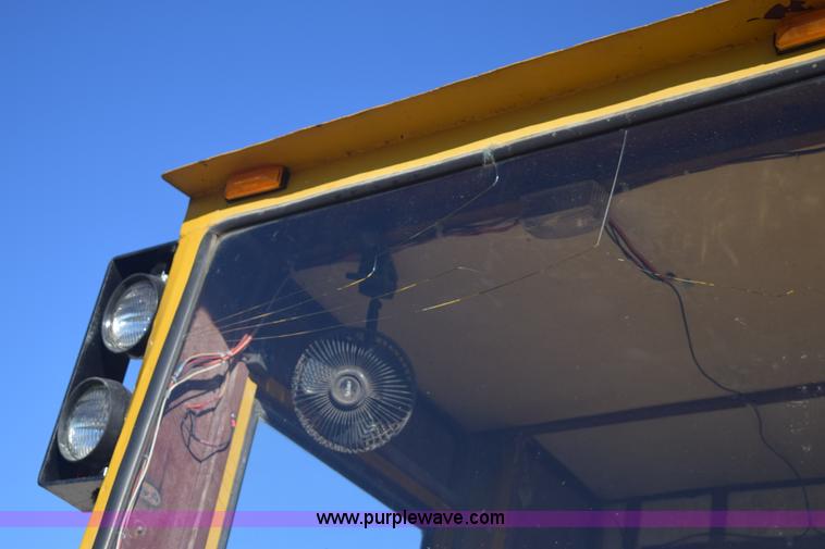 image for item E6097 BLH wheel loader