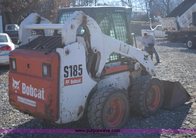 image for item E6098 2010 Bobcat S185 skid steer
