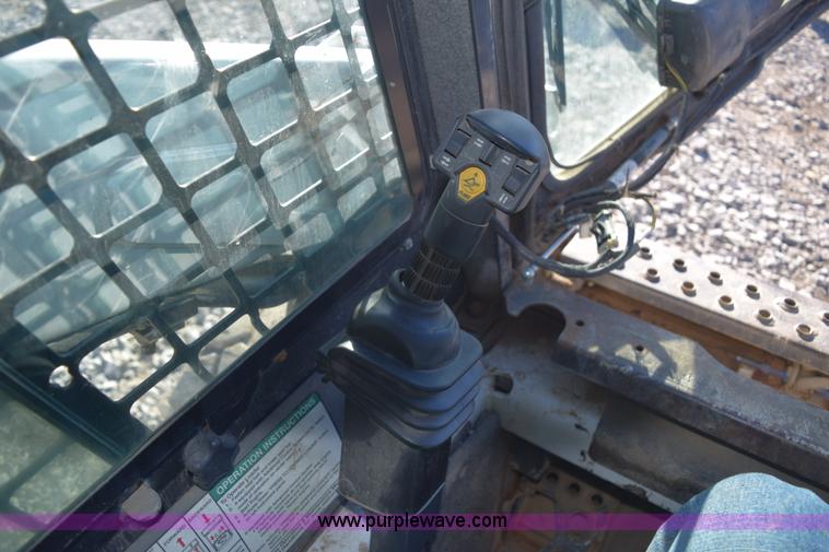 image for item E6098 2010 Bobcat S185 skid steer