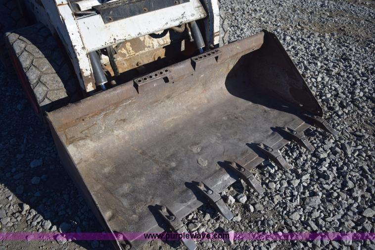 image for item E6098 2010 Bobcat S185 skid steer