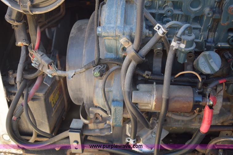 image for item E6098 2010 Bobcat S185 skid steer