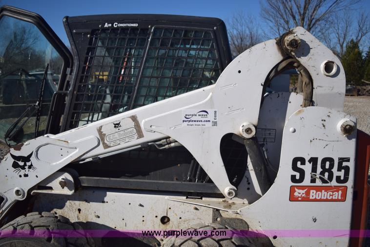 image for item E6098 2010 Bobcat S185 skid steer