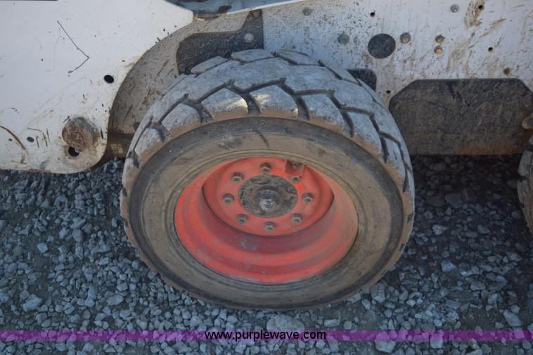 image for item E6098 2010 Bobcat S185 skid steer
