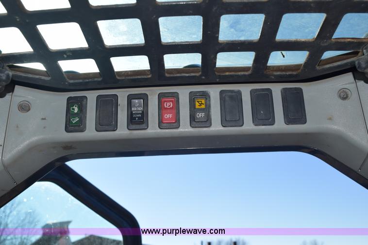 image for item E6098 2010 Bobcat S185 skid steer