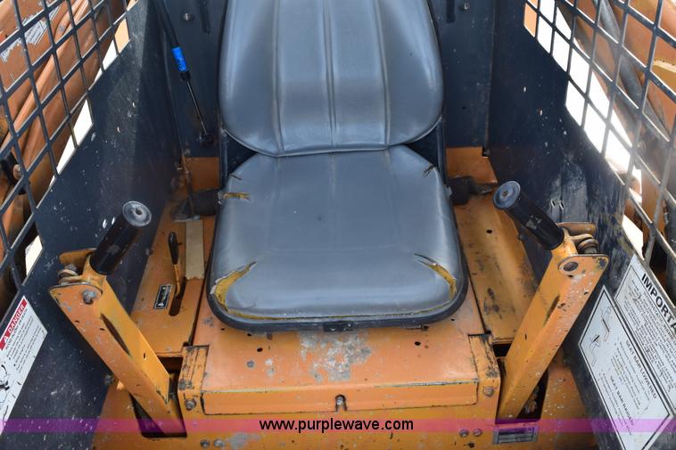 image for item E6124 1997 Case 1845C skid steer