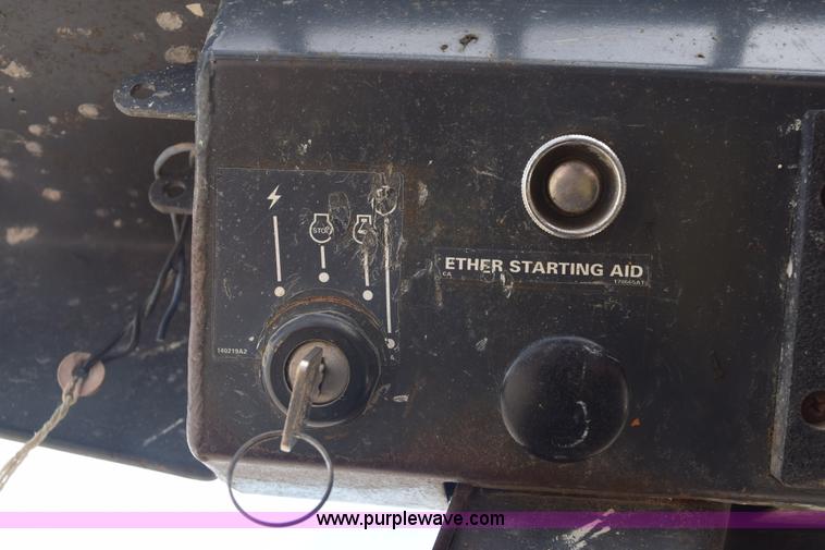 image for item E6124 1997 Case 1845C skid steer