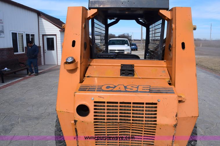 image for item E6124 1997 Case 1845C skid steer