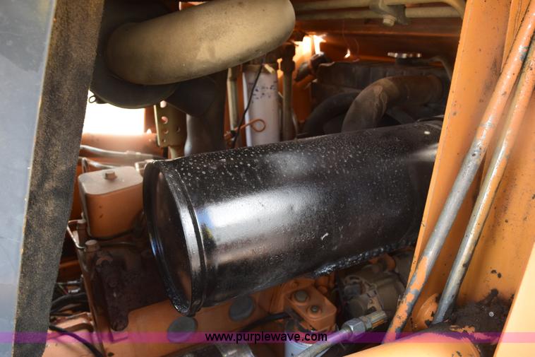 image for item E6124 1997 Case 1845C skid steer