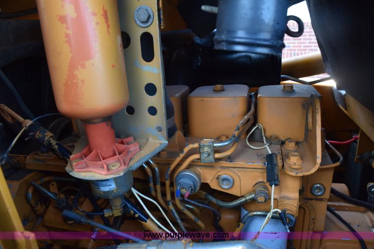 image for item E6124 1997 Case 1845C skid steer