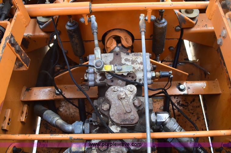 image for item E6124 1997 Case 1845C skid steer