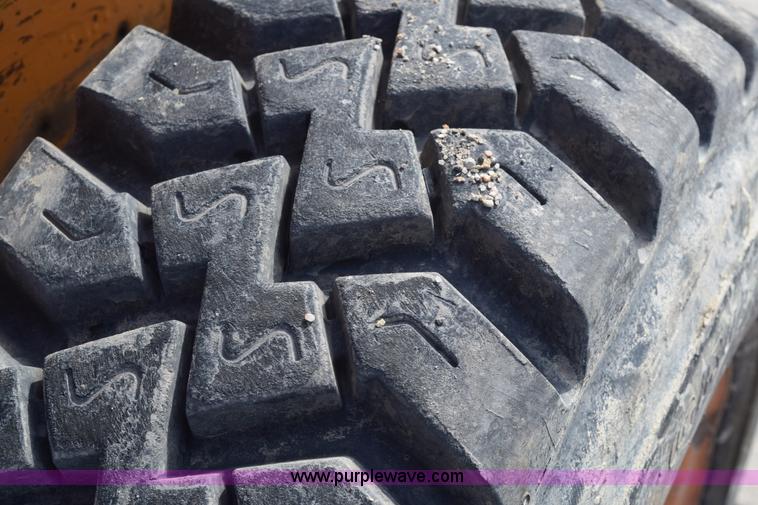 image for item E6124 1997 Case 1845C skid steer